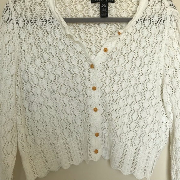 Apostrophe | Boho Cropped Crochet Button Up Top - Picture 2 of 5